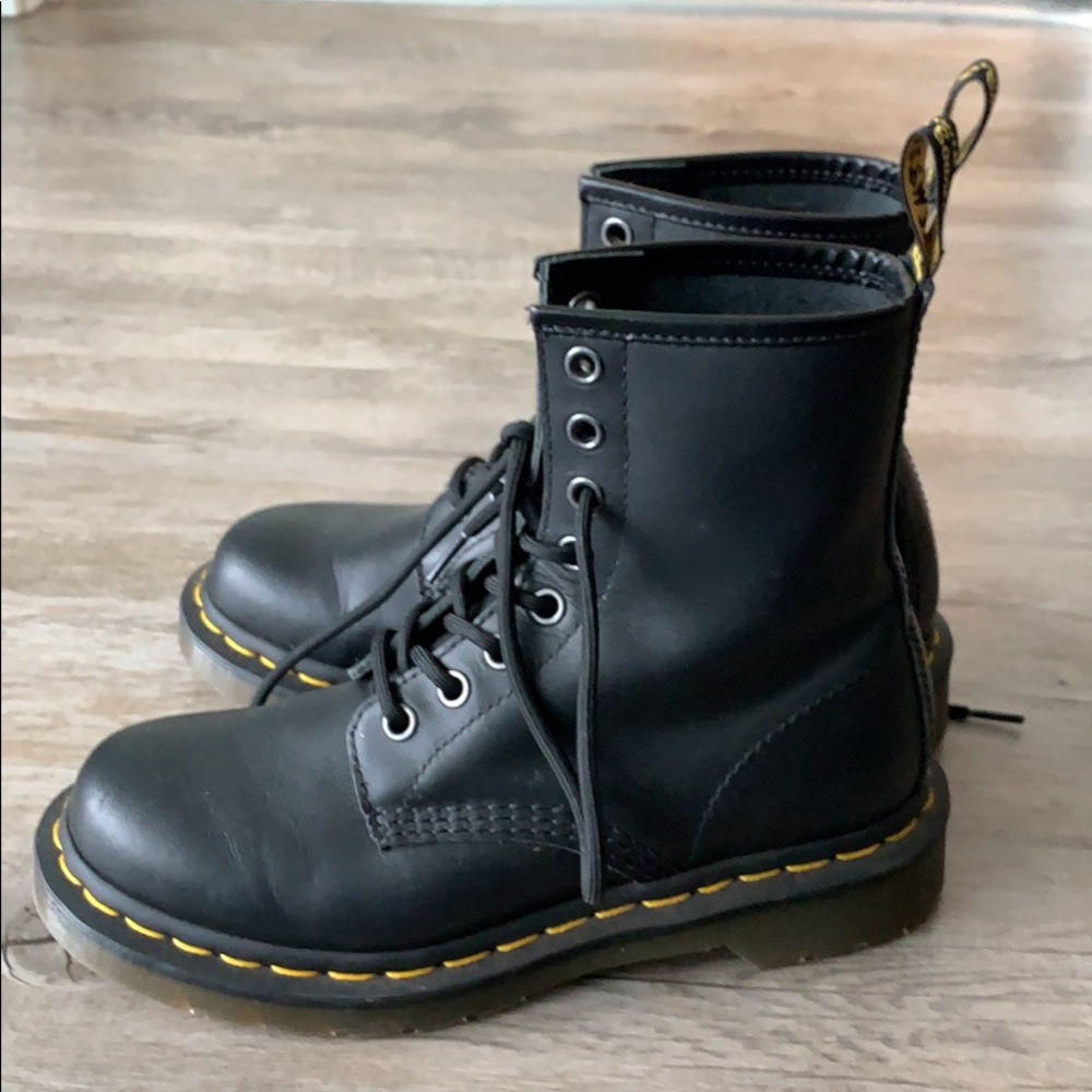 Dr Martens 1460 Smooth Leather Lace Up Boot